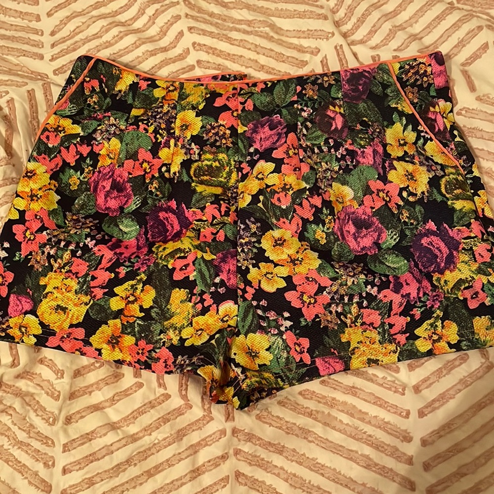 Flower print shorts